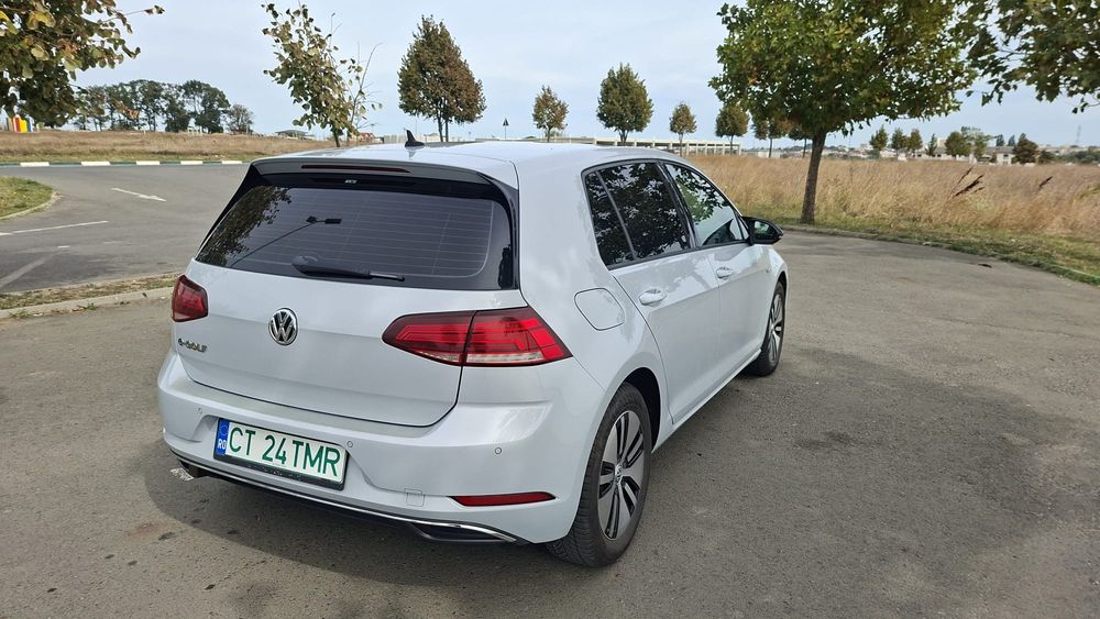VOLKSWAGEN e-Golf 2018 — imagine 3