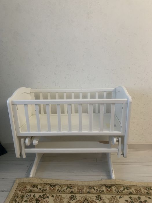 Продам детскую кроватку люльку