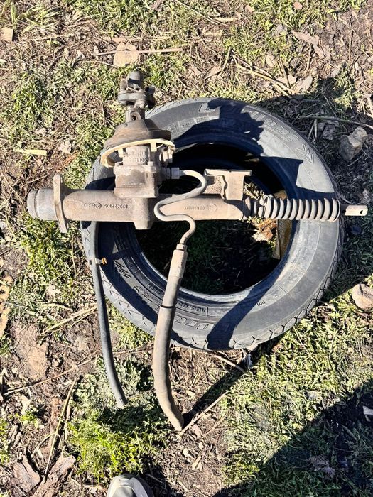 Рулевая рейка на Ауди 80 и галовка