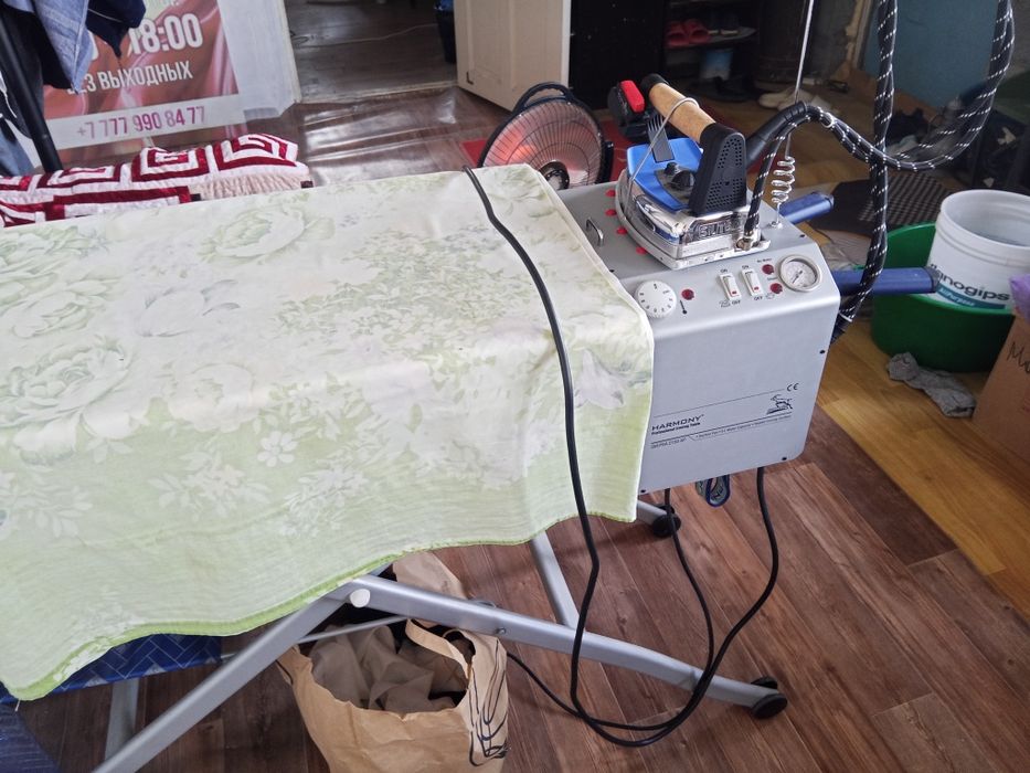 Паровый утюг с генератором