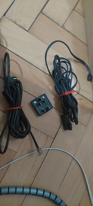 Lot 4 telefoane fixe (Siemens, Telekom, AT&T, Logic) + cabluri conexiune