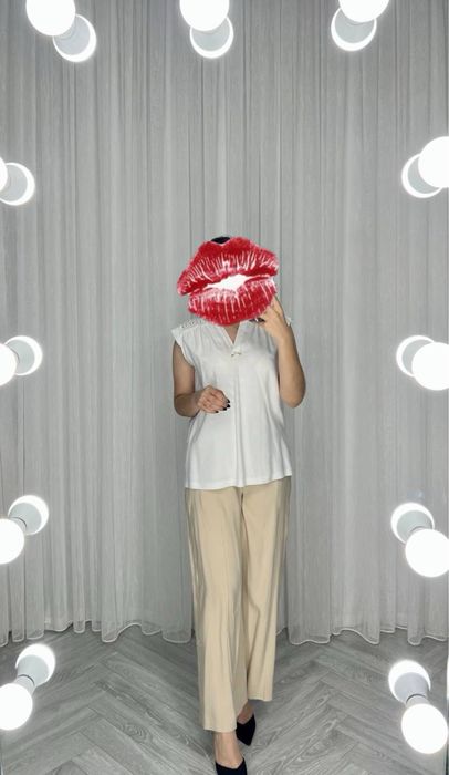 Женский Костюм .