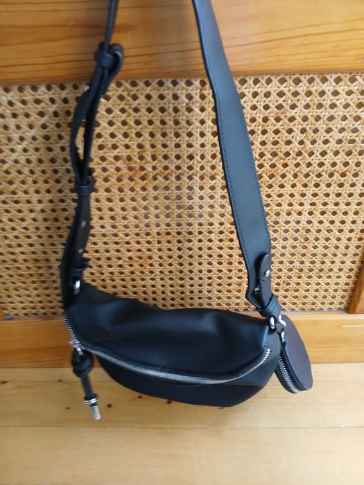 Дамска чанта за кръст и за рамо