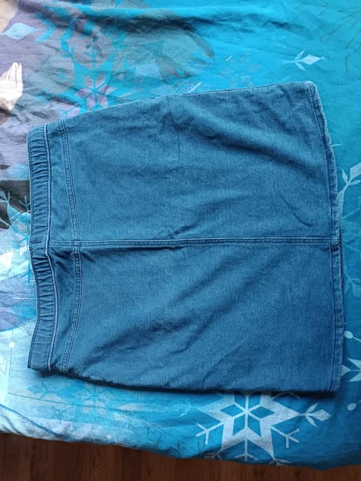 Спортно-елегантна пола