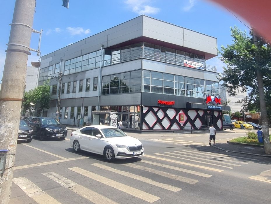 Vand spațiu comercial Parter, cu afacere funcțională Colentina