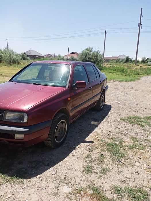 Фолсфаген венто сатылады