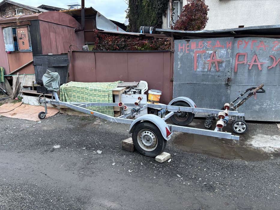 Лодка Шарк445+колесар