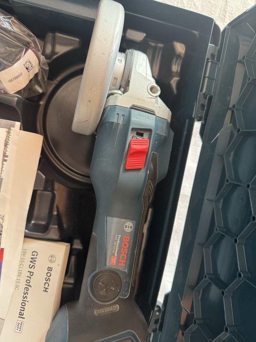 Акумолаторен ъглошлайф bosch  gws 18v 15sc