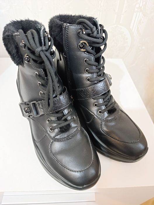 Зимни боти Liu Jo
