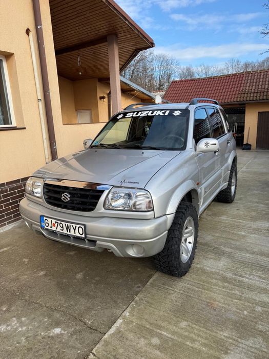 Suzuki Grand Vitara 2.0 benzina automat