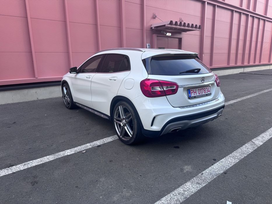 Mercedes Benz Gla Pachet amg Interior exterior 4matric