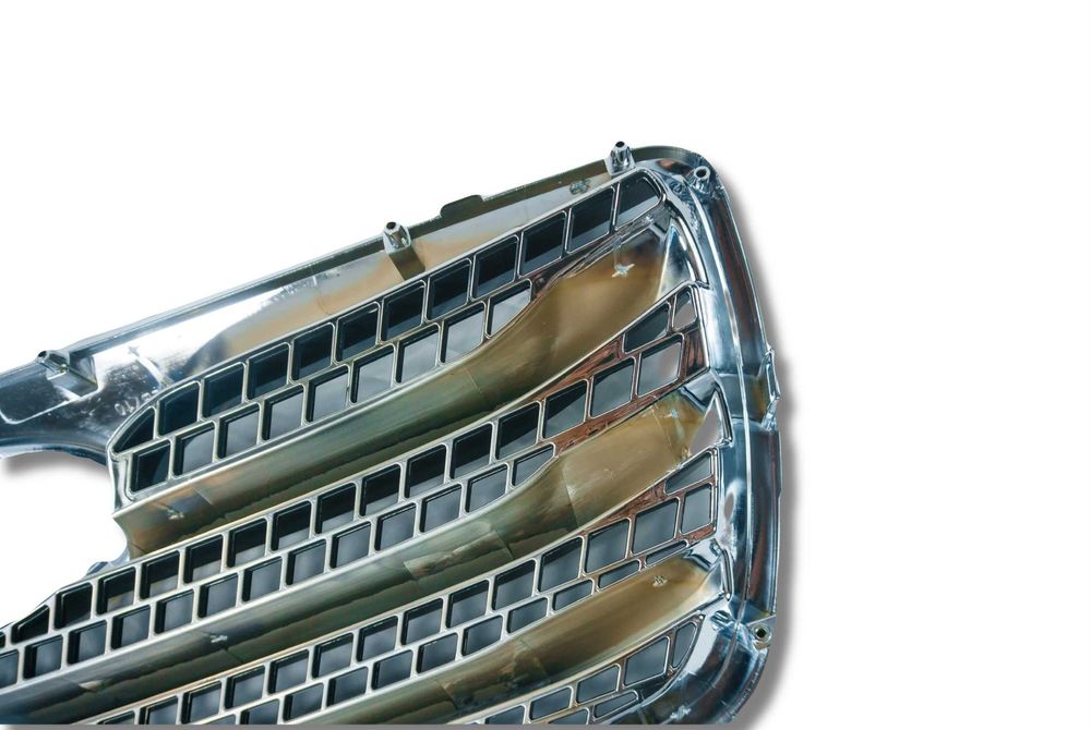 Решетка радиатора Santa fe 10-12