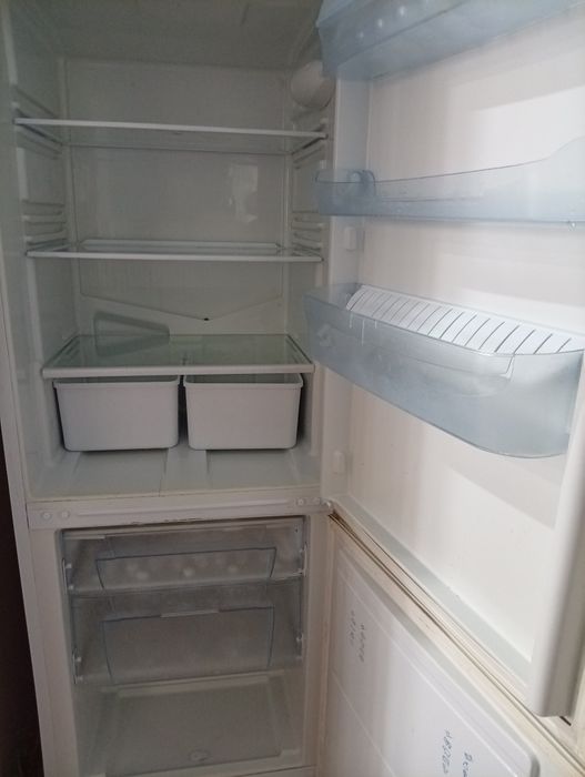 Продам холодильник