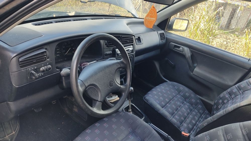 Голф 3 1.8 90 кс перфектна работа на мотора народни цени