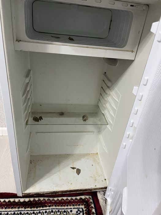 Холодильник б/у.