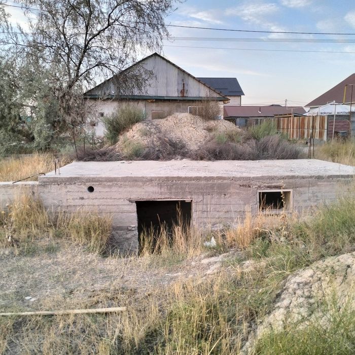 Срочно продам участок с фундаментом.