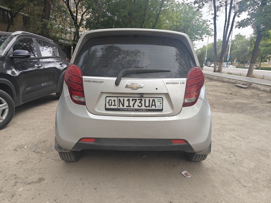 shevrolet spark 2015 pozi 2