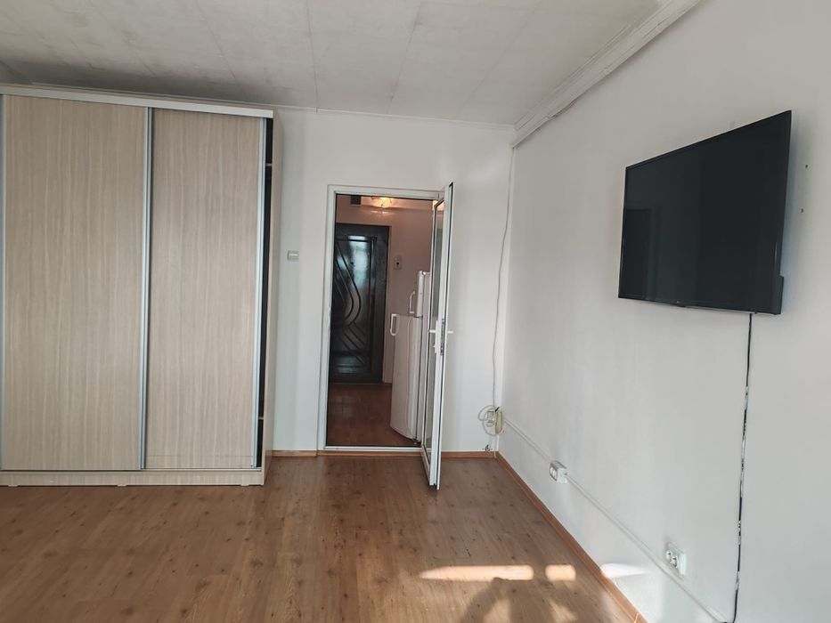 Proprietar închiriez garsonieră I2 în spate la Reno Doja