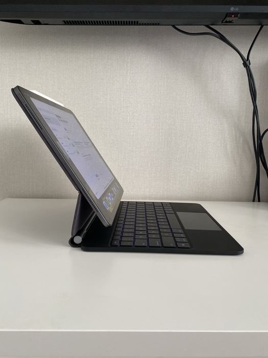 Клавиатура для iPad Pro 12,9