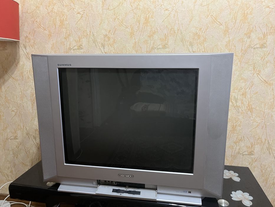 Продам телевизор