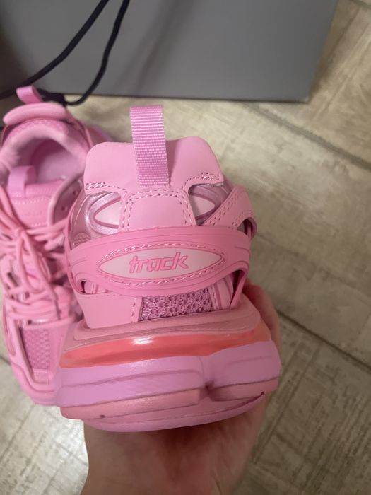 Balenciaga track roz