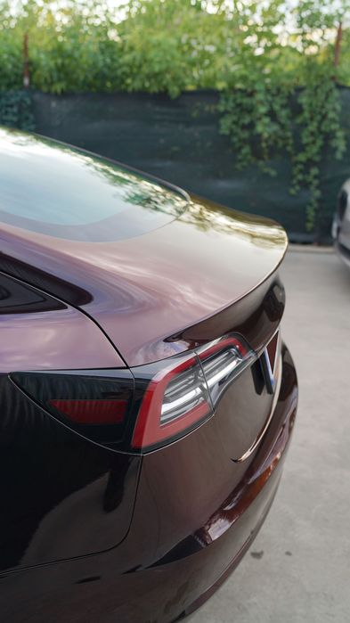 TESLA Model 3 2020 — imagine 4