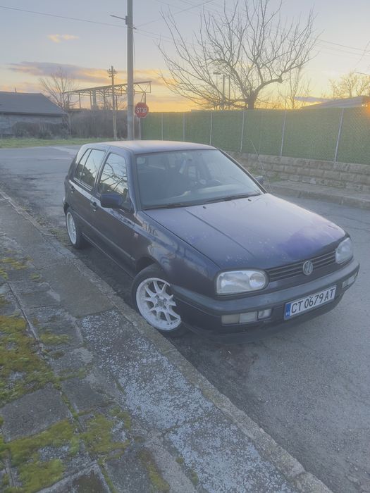 VW GOLF 3       1.8 / 90 к.с. Бензин - газ
