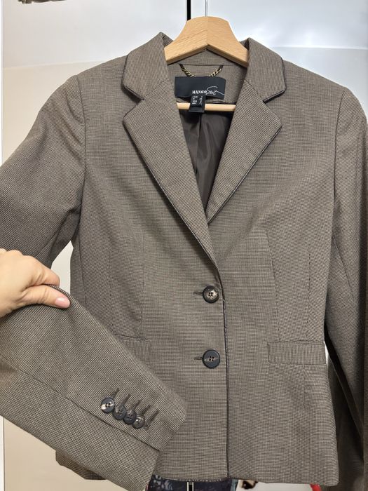 Кафяво Сако от туид Mango suit