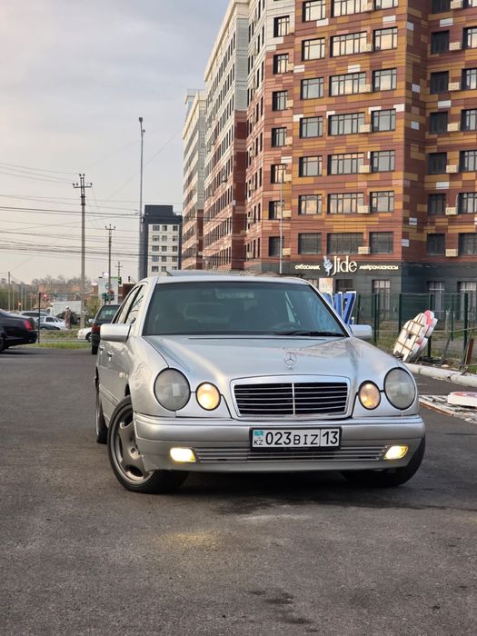 Мерседес авангард