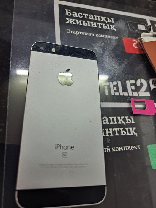 Продам айфон iPhone se