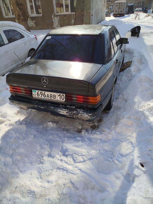 Продам мерса 190