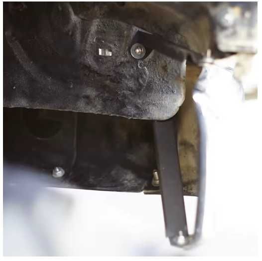 Пламки укрепване предна броня Нисан  Nissan Patrol Y60