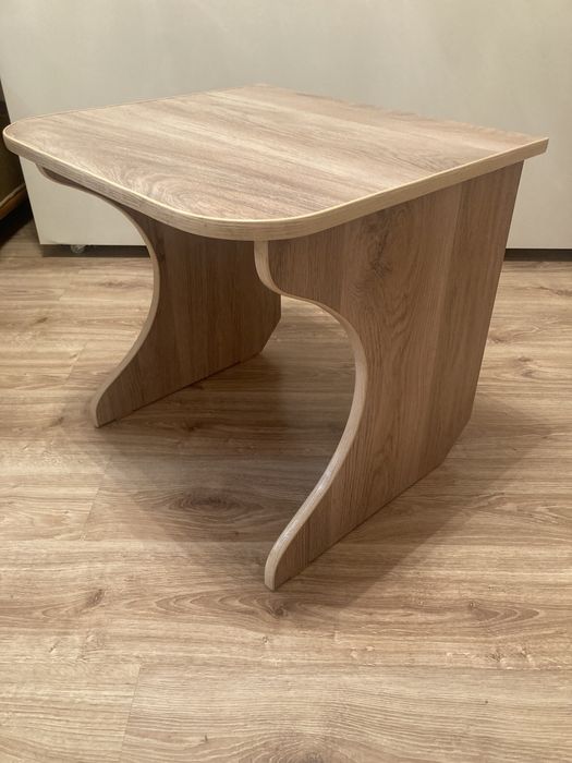 Продам детский столик