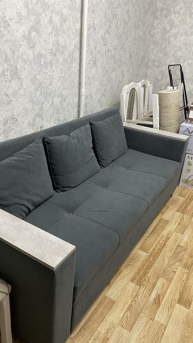 Диван в хорошем состояний