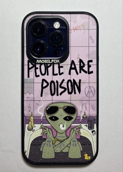 Два калъфа за Iphone 14 Pro