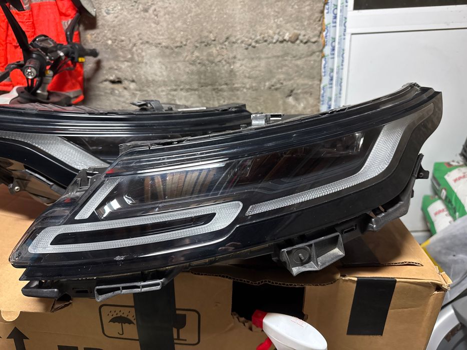 Оригинални фарове Range Rover EVOQUE I