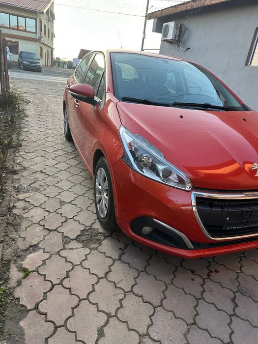 peugeot 208  An 2016