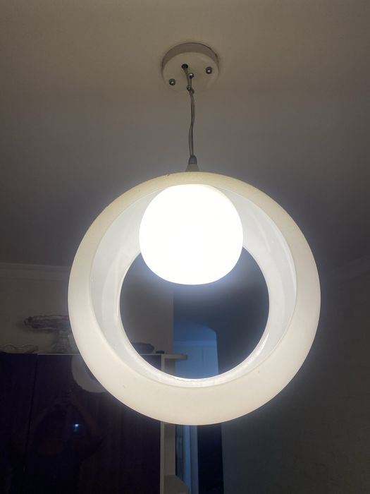 Люстра на куню белая