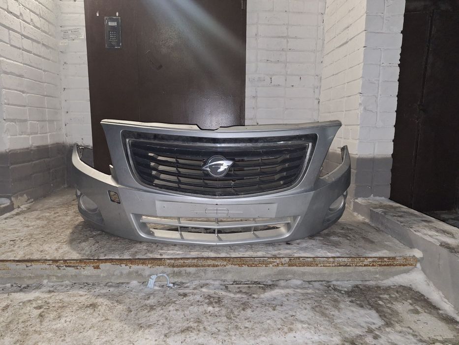 Продам бампер равон