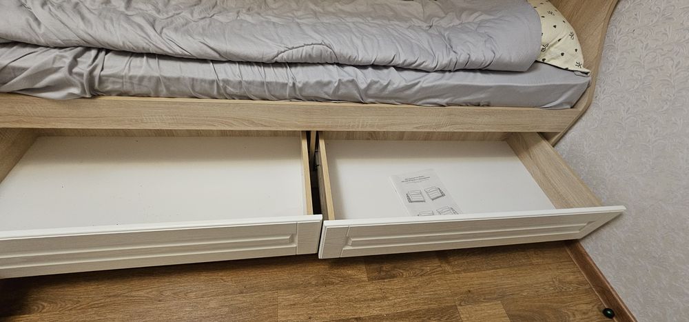 Продам 2 ярусную детскую кровать