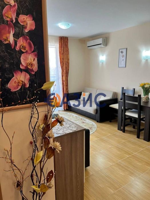 Продава се Двустаен апартамент в Свети Влас - 64 кв.м за 988 €/кв.м - Снимка #2