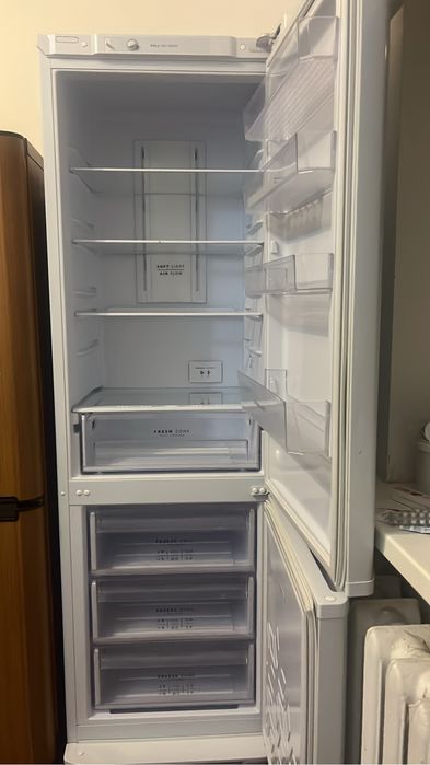 Холодильник бирюса