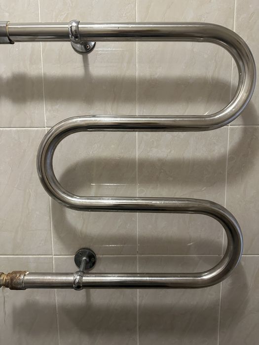 Змейка полотенцесущитель