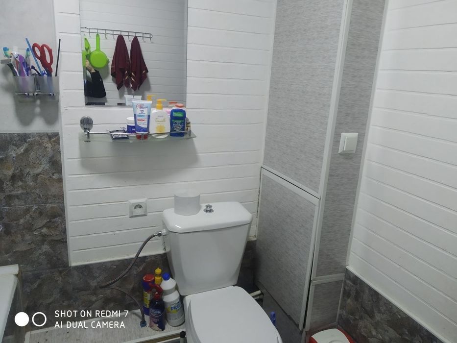 Сергели Дустлик 2   3/2/9 Нахтга  2 та балкон такалган нархи