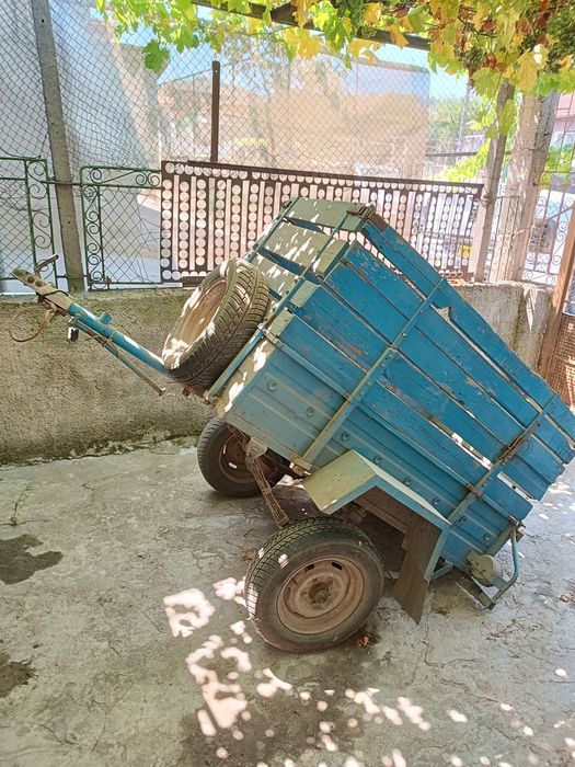 Ремарке за лек автомобил Зефир 2