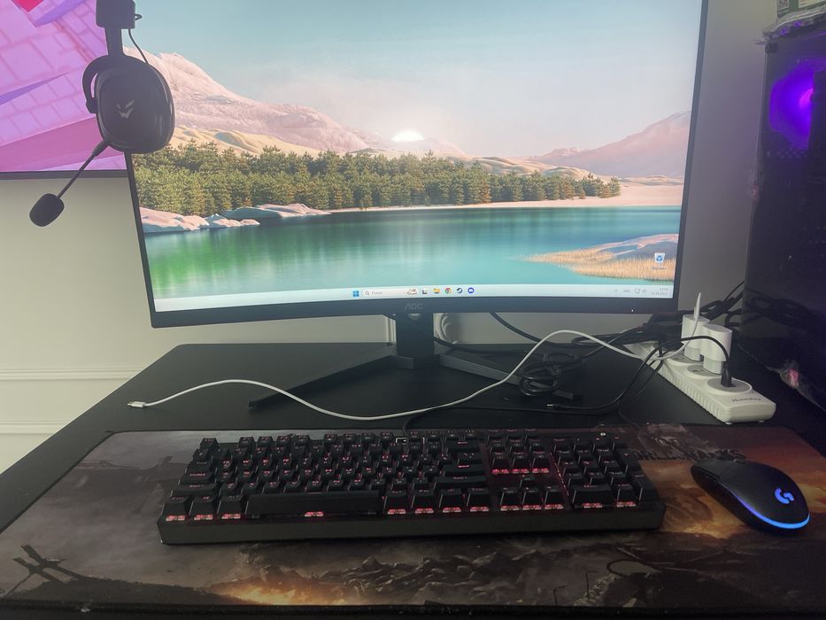 Продам монитор и переферию на пк