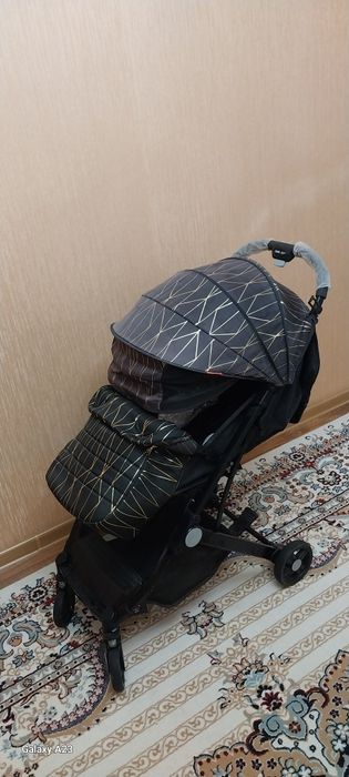 Продам детскую коляску