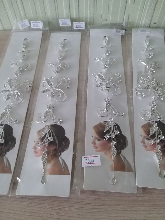 Веточки для волос