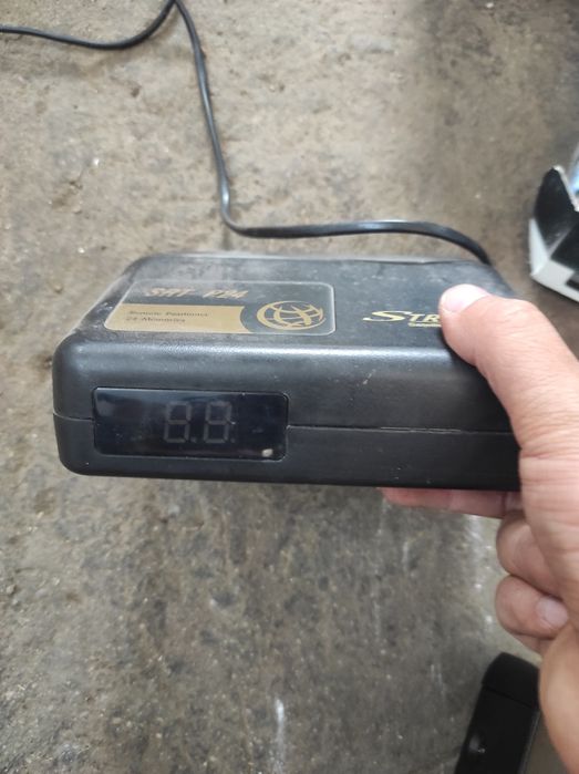 Vand aceste aparate electronice din poze,pret la fiecare in parte la c