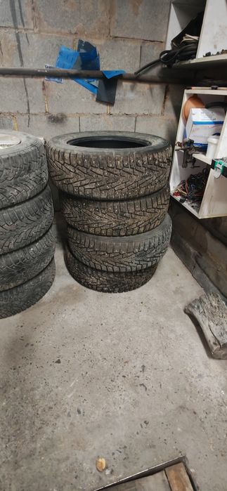 Продам шины зимные